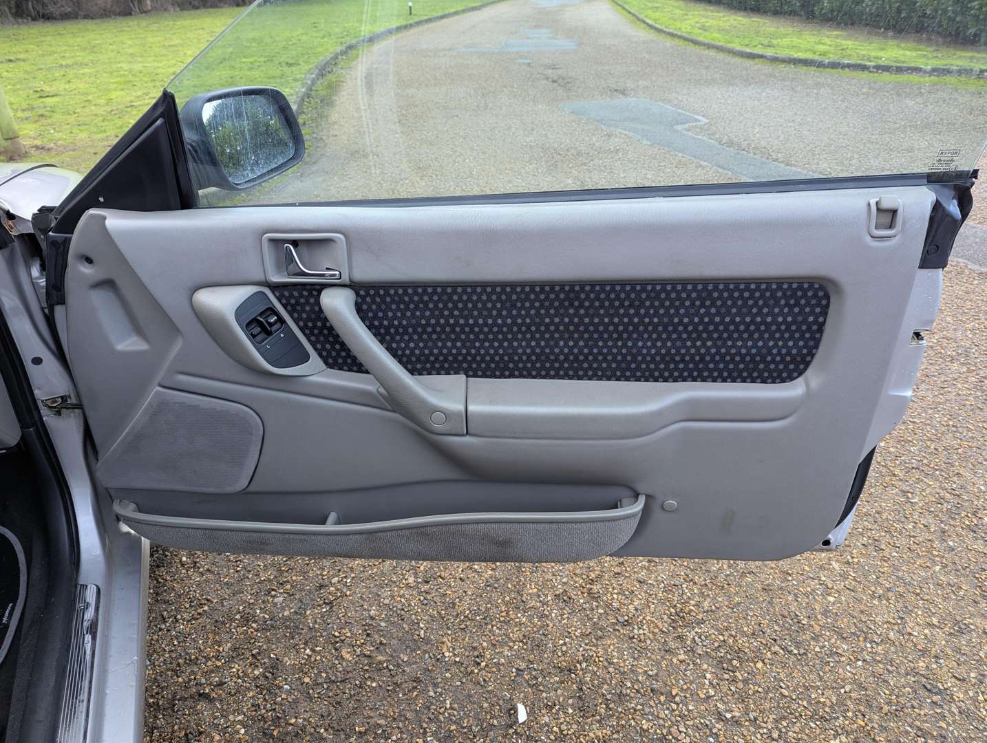 <p>1998 ROVER 216 COUPE</p>