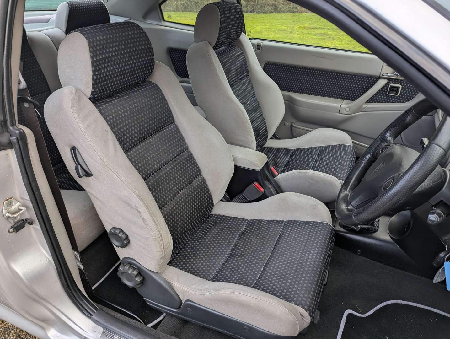 <p>1998 ROVER 216 COUPE</p>