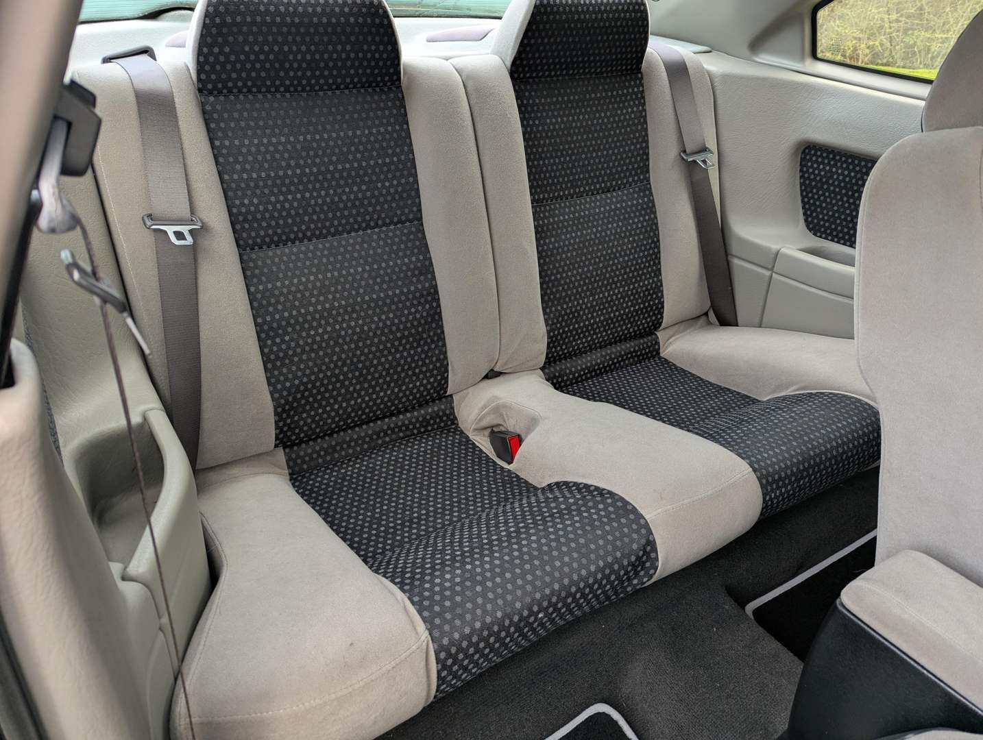 <p>1998 ROVER 216 COUPE</p>