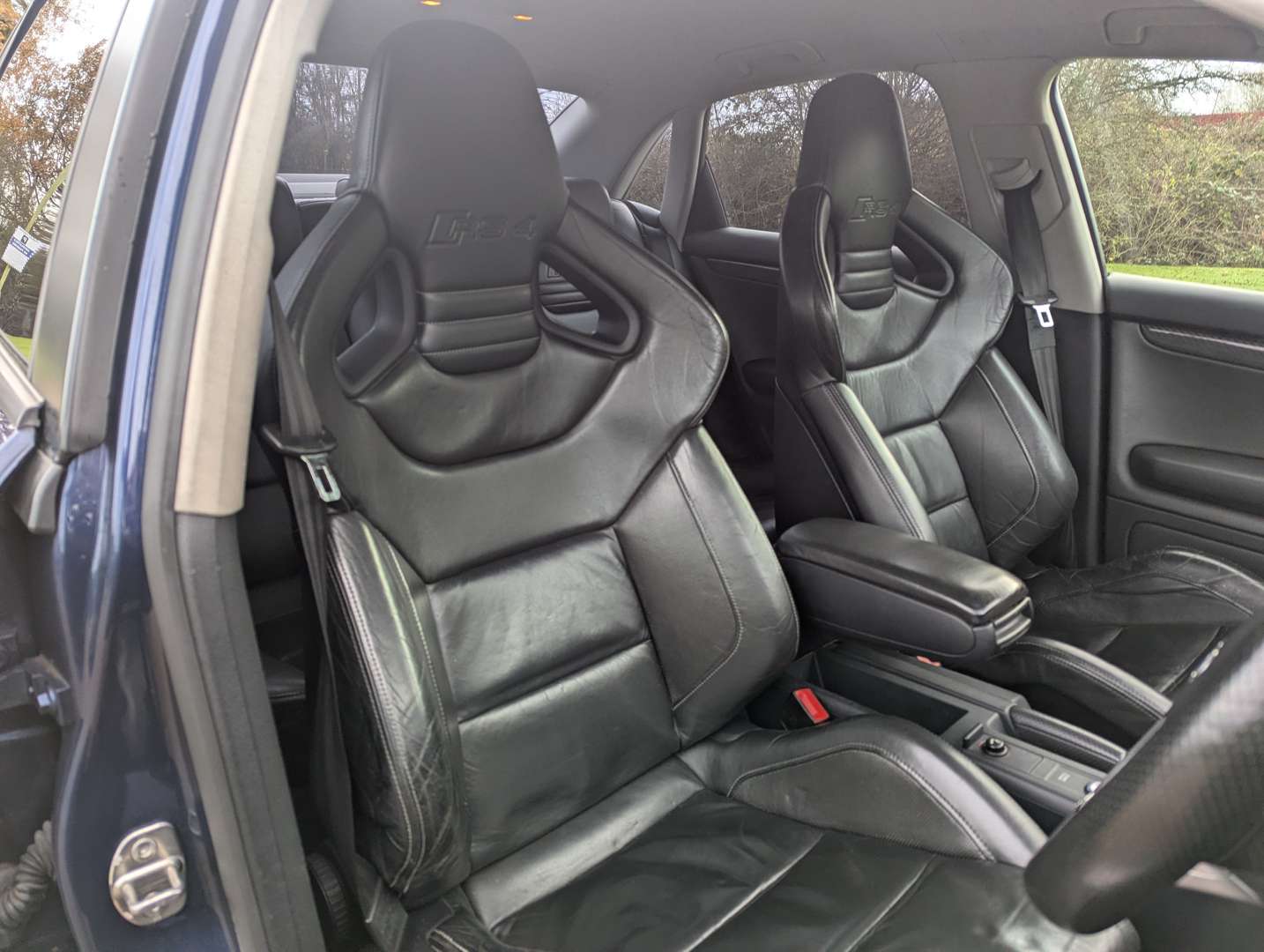 <p>2007 AUDI RS4 QUATTRO</p>