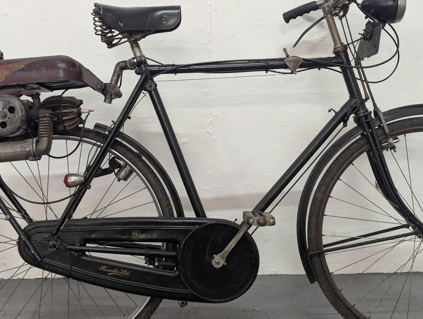 <p>1951 MINI MOTOR</p>