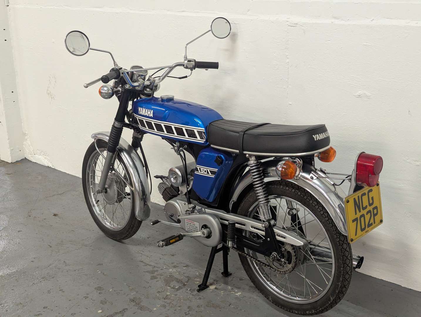 <p>1975 YAMAHA FS1E</p>