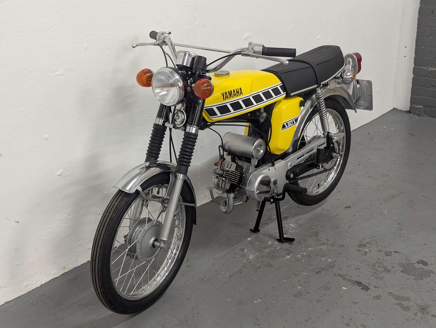 <p>1974 YAMAHA FS1E</p>