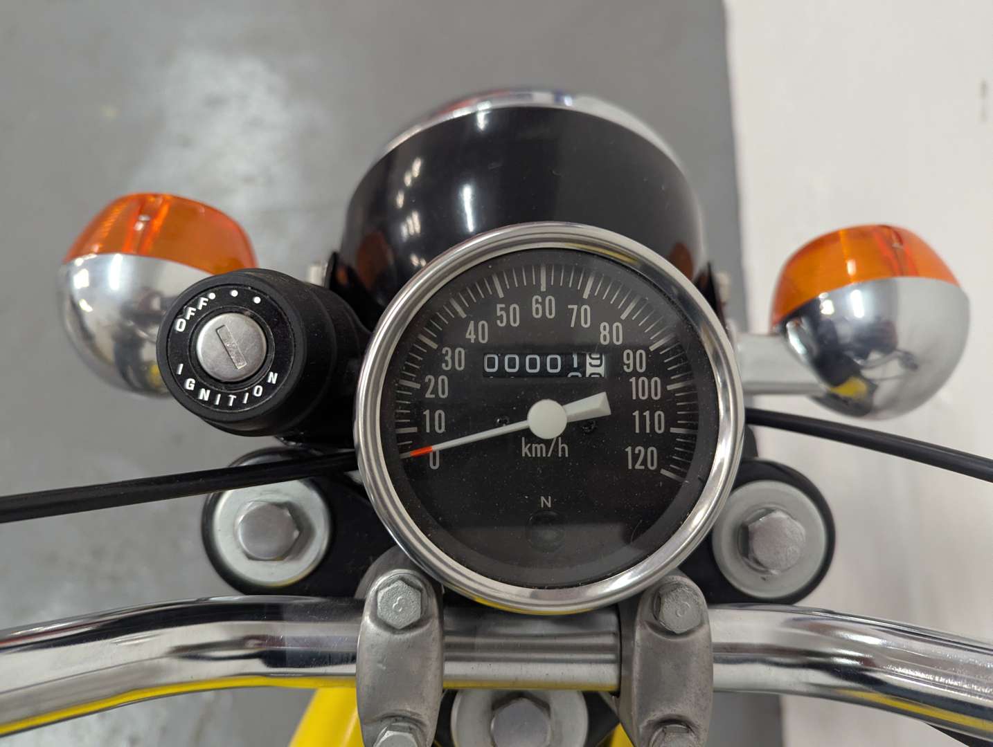 <p>1974 YAMAHA FS1E</p>