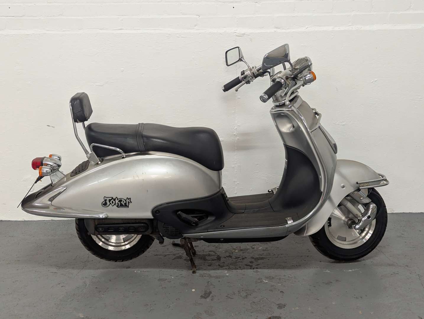 <p>1997 HONDA JOKER</p>