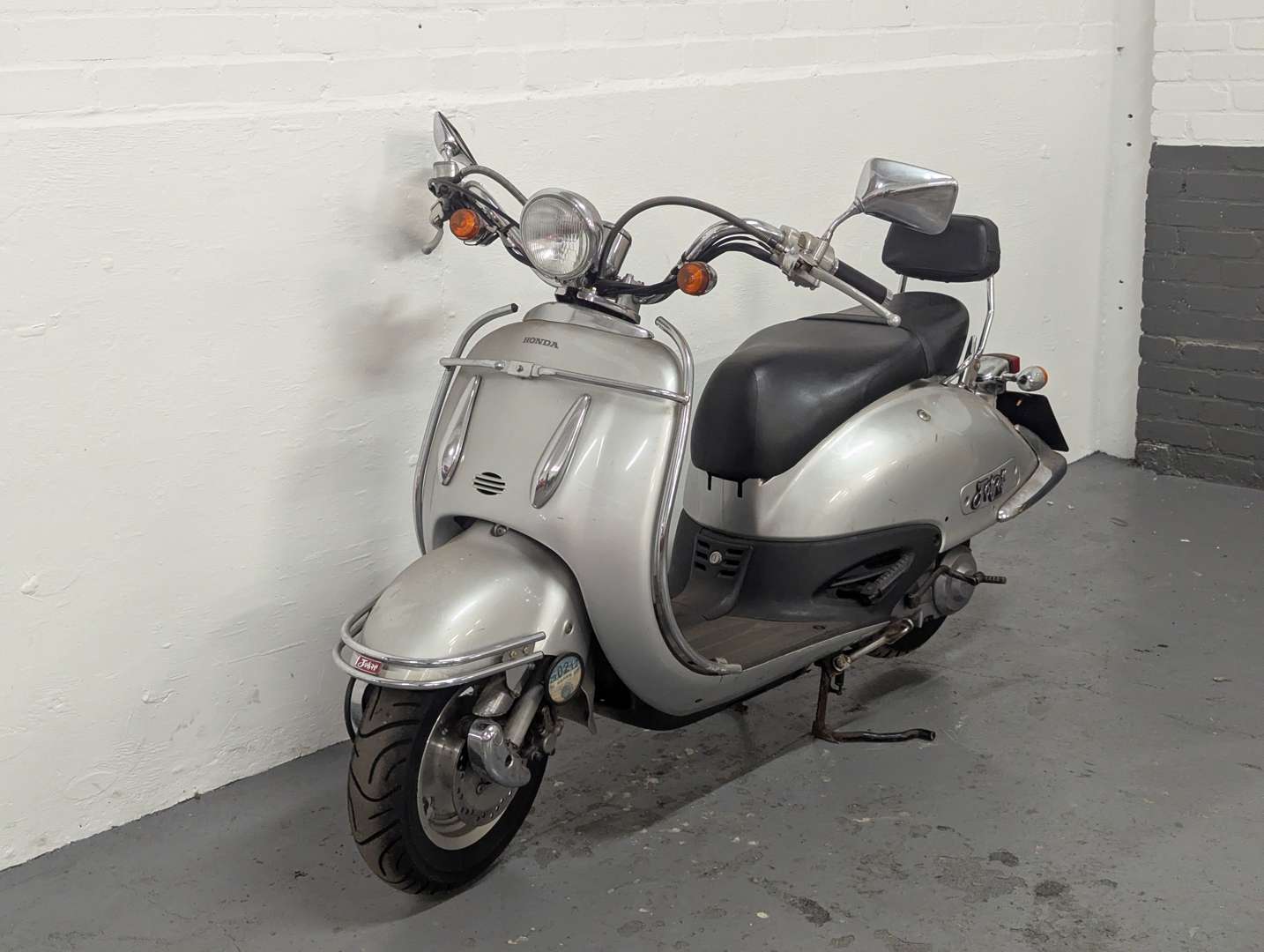 <p>1997 HONDA JOKER</p>