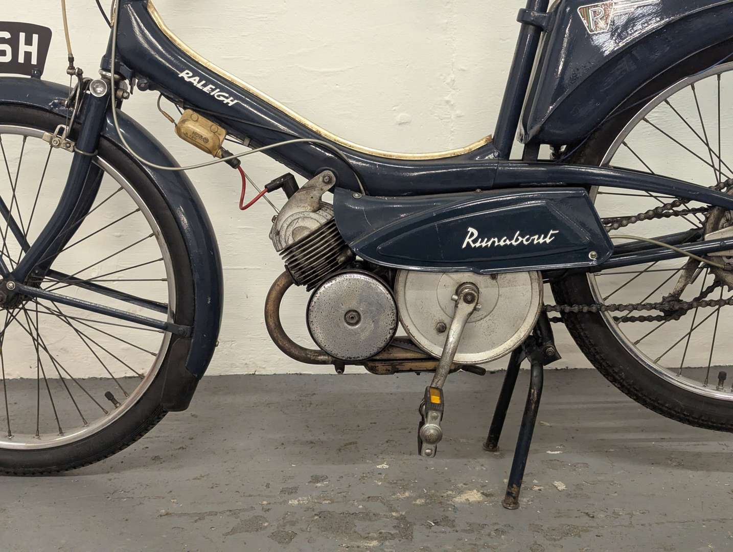 <p>1969 RALEIGH RUNABOUT</p>