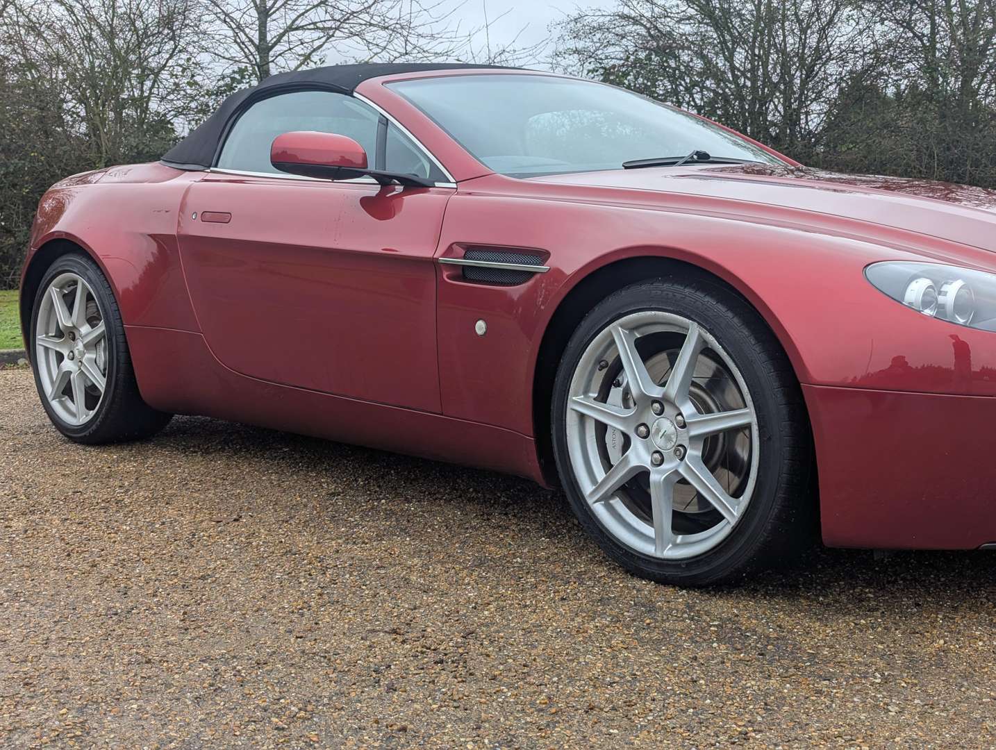 <p>2007 ASTON MARTIN V8 VANTAGE ROADSTER MANUAL</p>