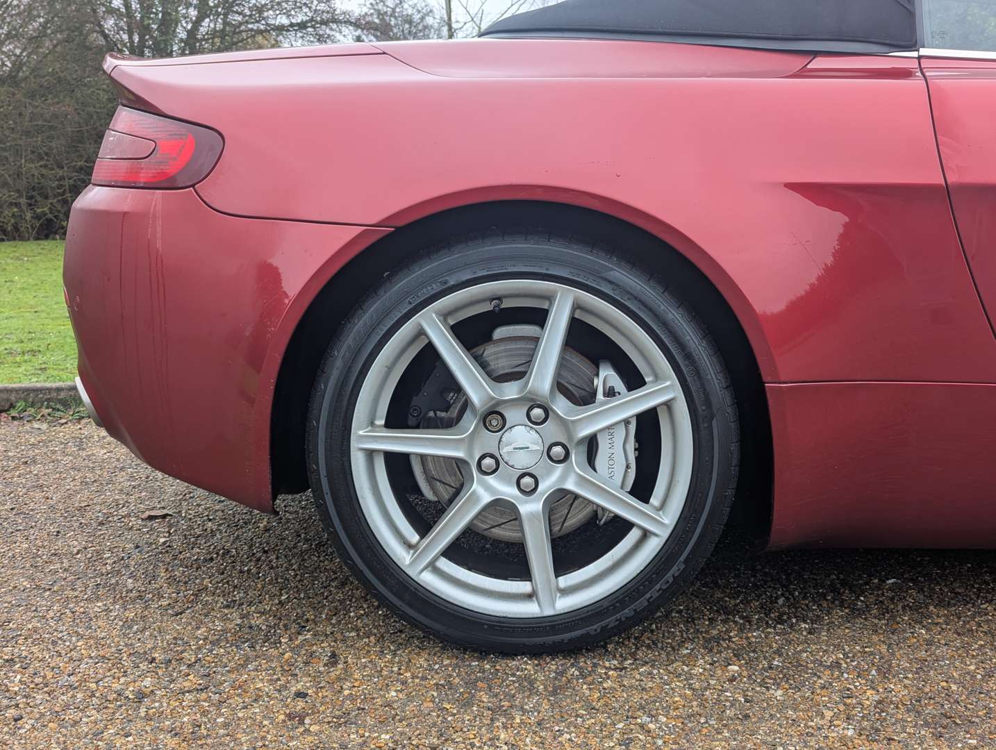 <p>2007 ASTON MARTIN V8 VANTAGE ROADSTER MANUAL</p>