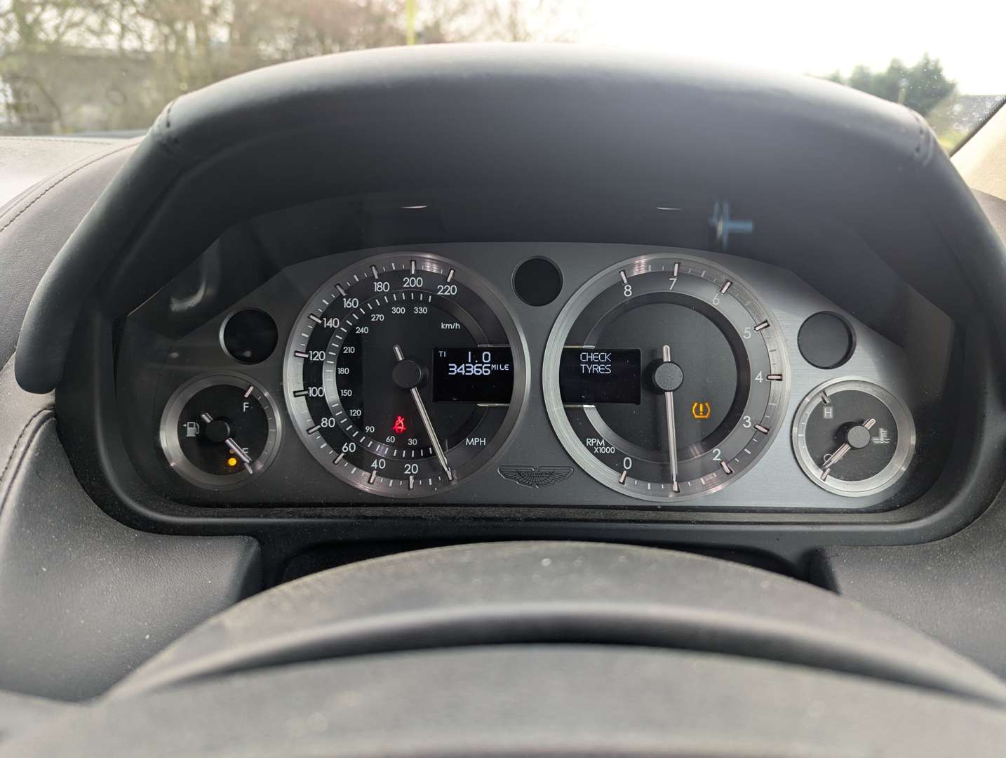 <p>2007 ASTON MARTIN V8 VANTAGE ROADSTER MANUAL</p>