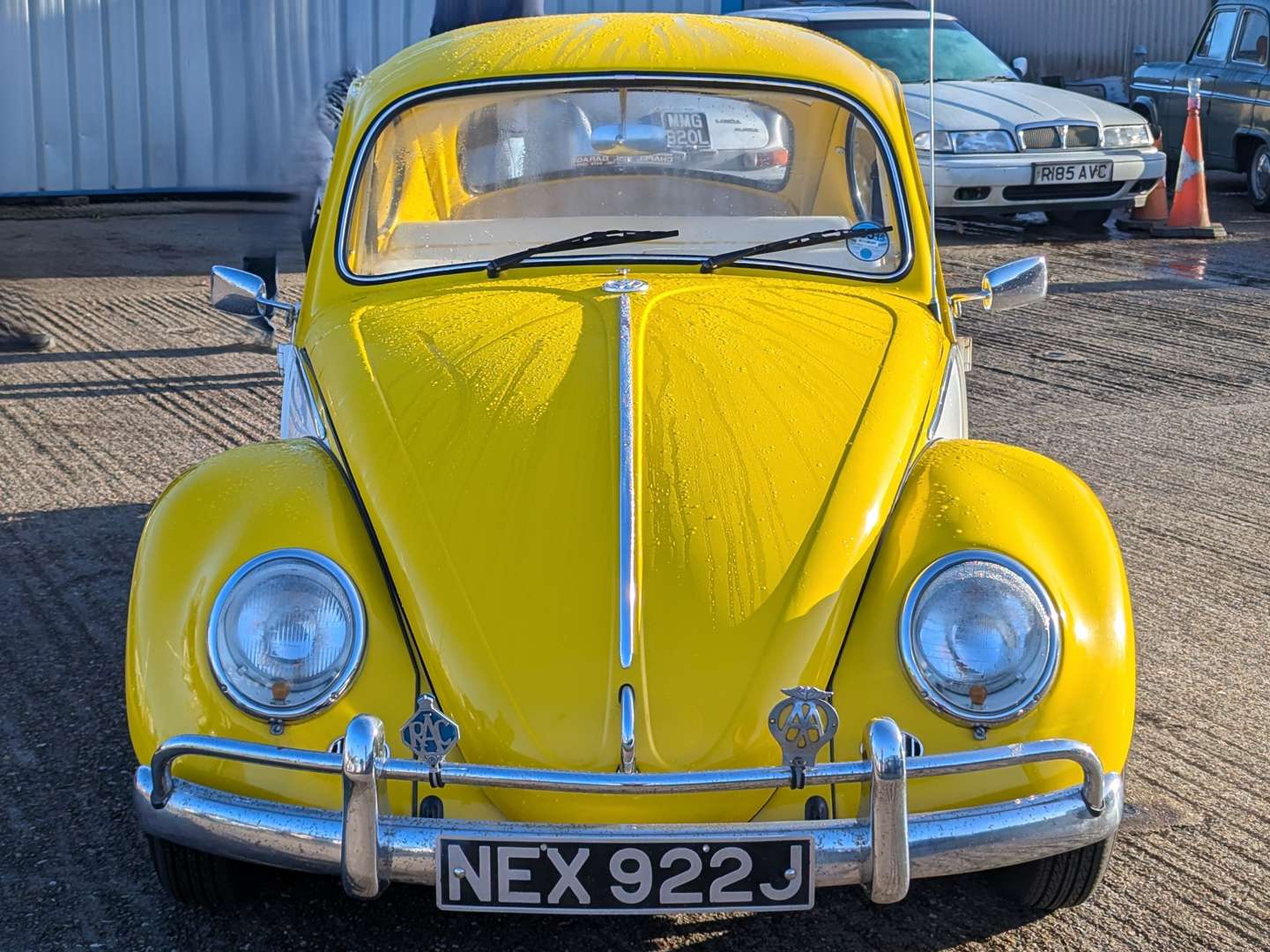 <p>1971 VW BEETLE 1200</p>