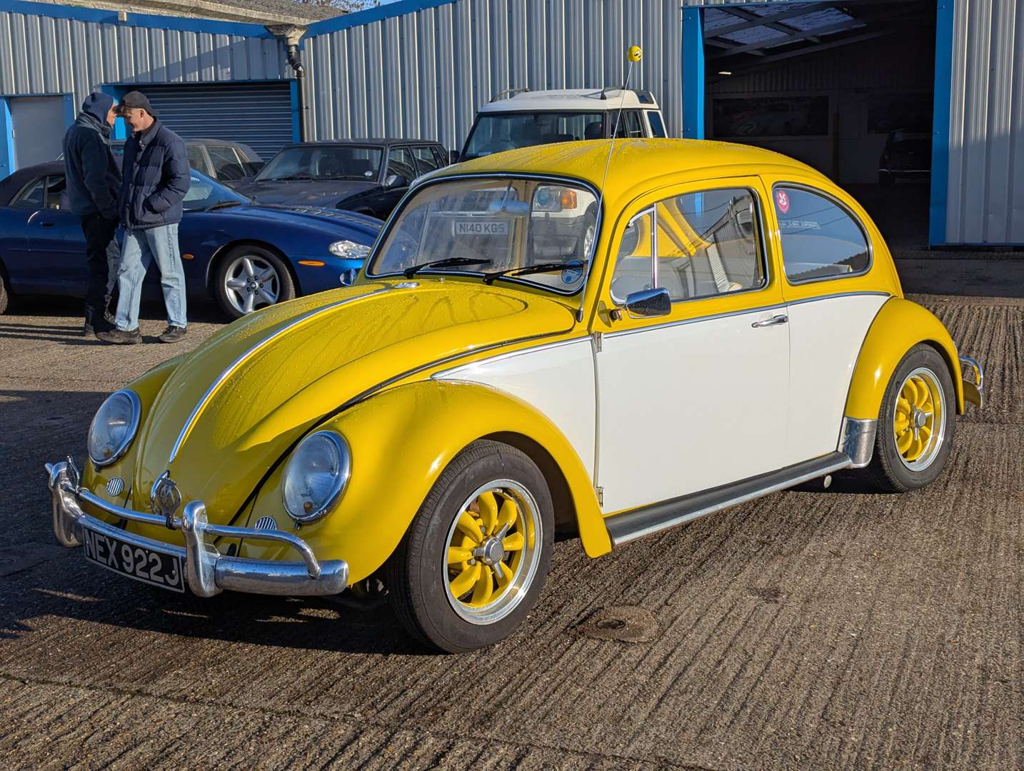 <p>1971 VW BEETLE 1200</p>