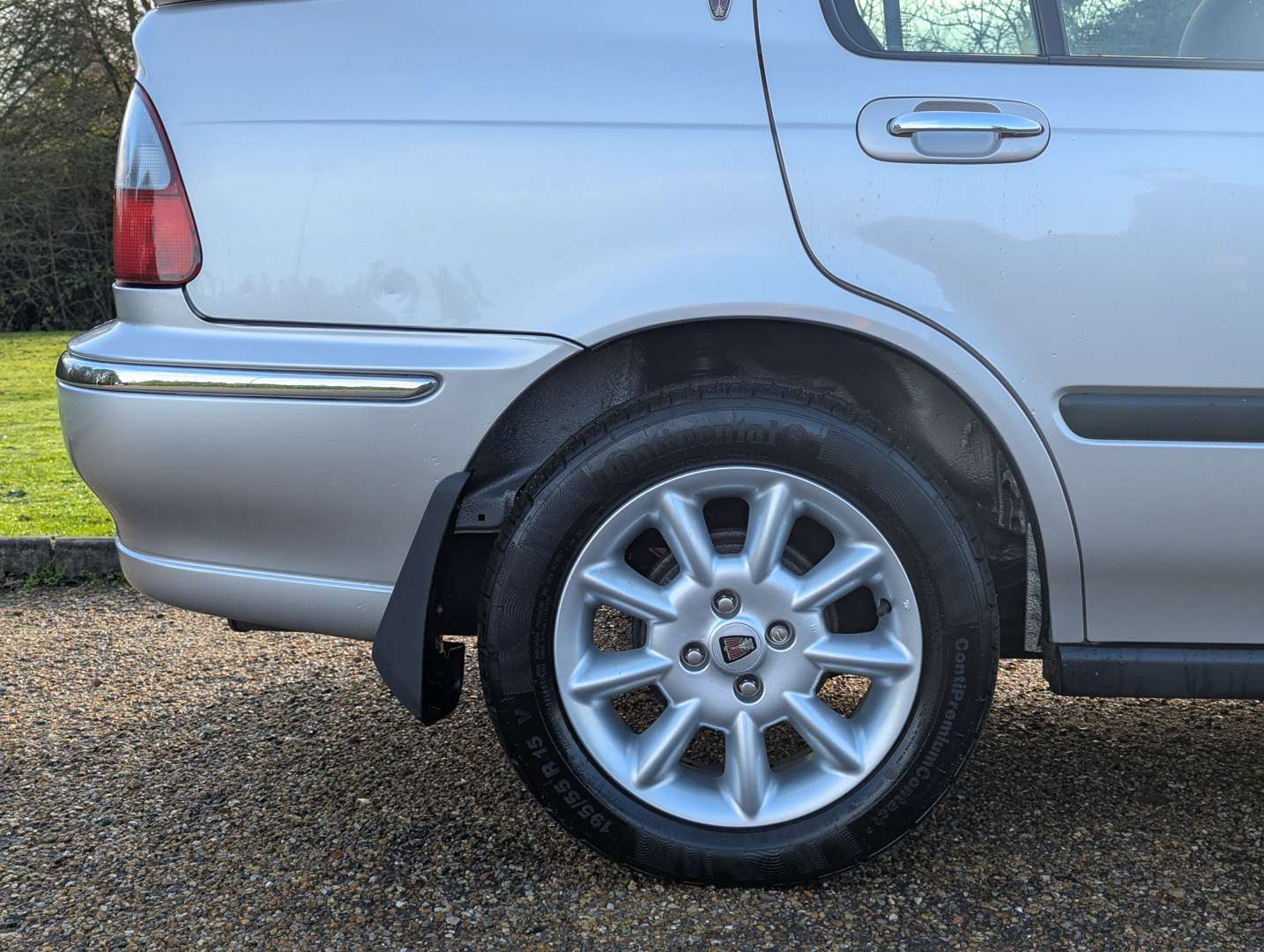 <p>2000 ROVER 45 IXS 16V</p>