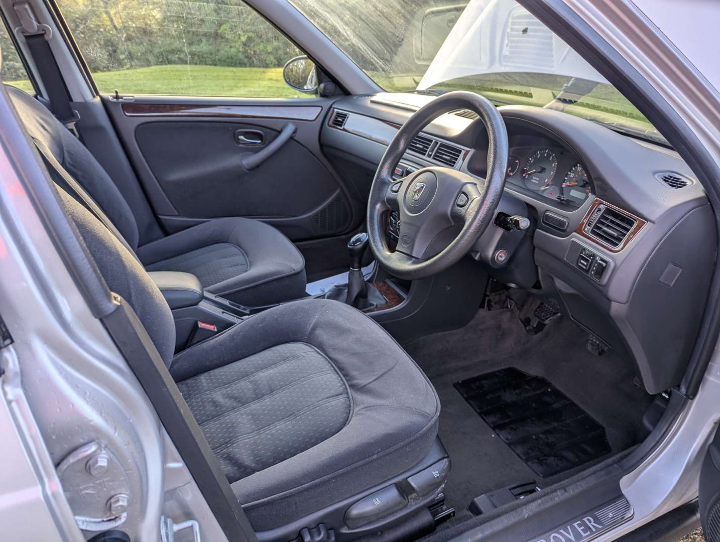 <p>2000 ROVER 45 IXS 16V</p>