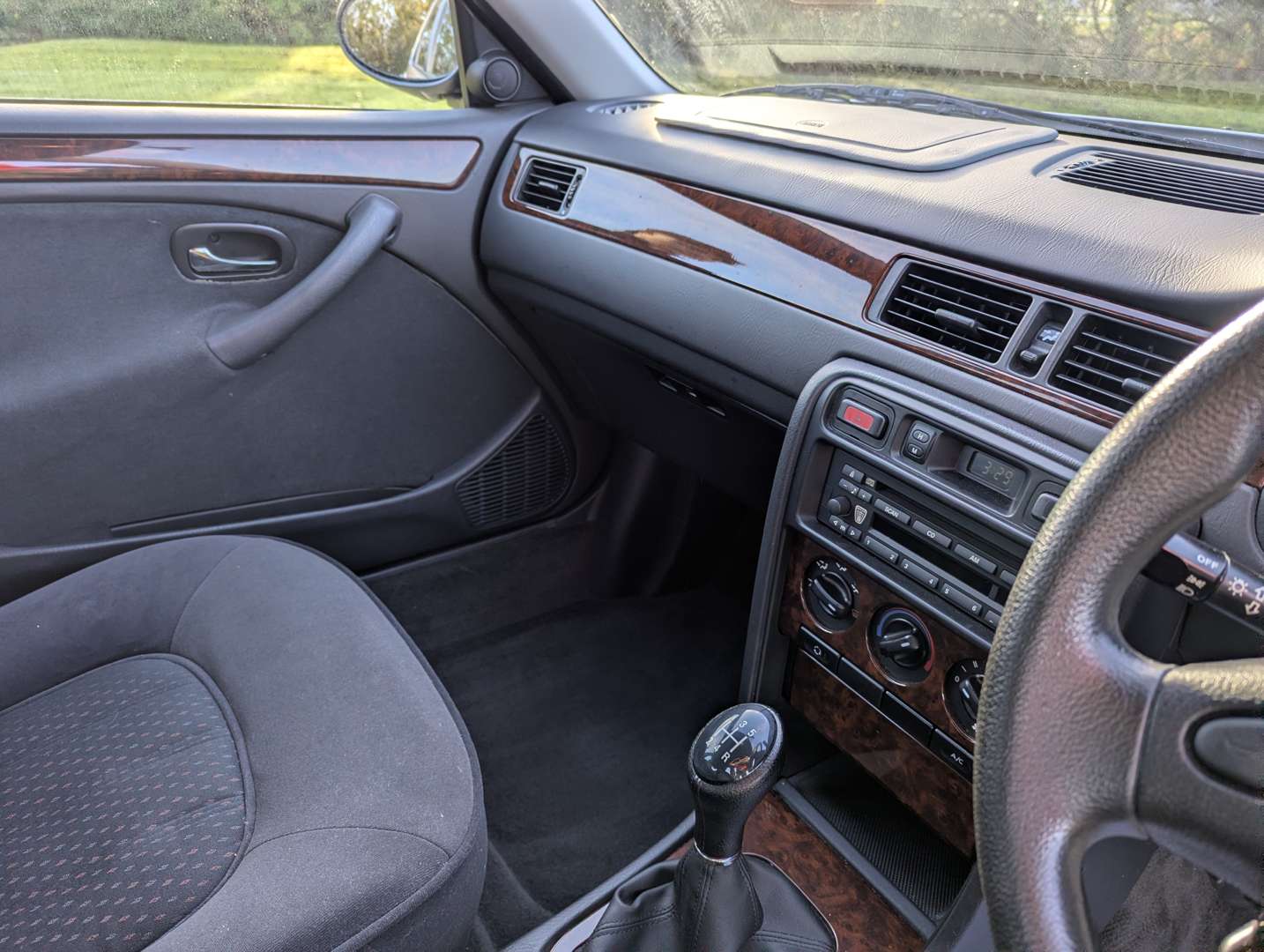 <p>2000 ROVER 45 IXS 16V</p>