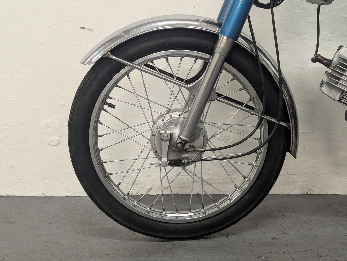 <p>1977 SUZUKI A100</p>