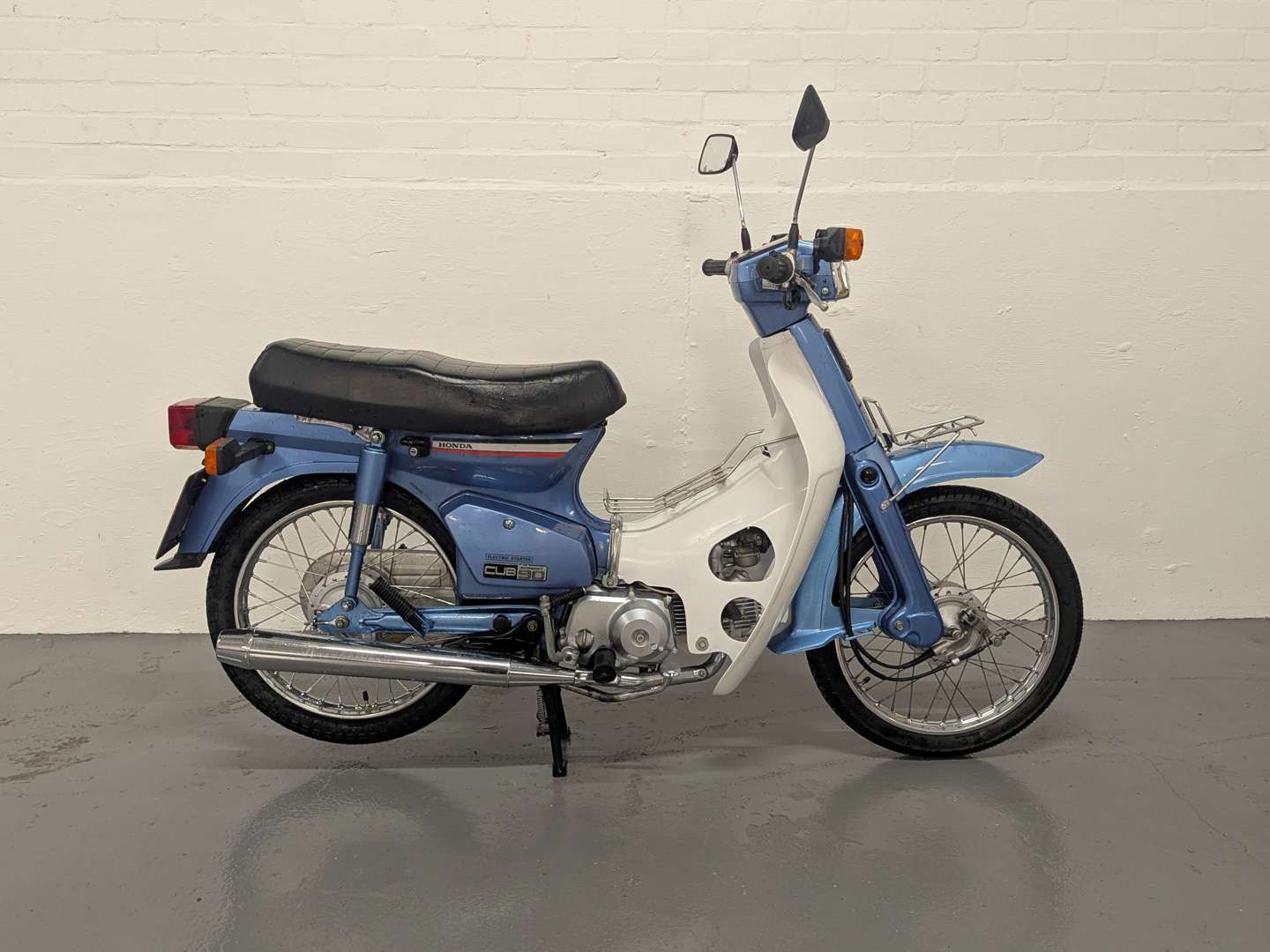 <p>1999 HONDA C90M</p>