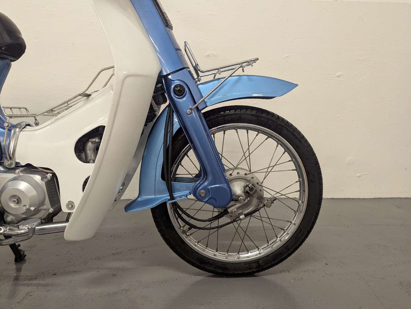 <p>1999 HONDA C90M</p>