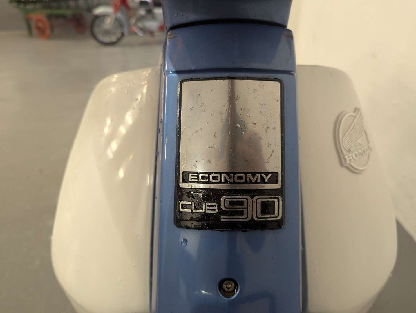 <p>1999 HONDA C90M</p>