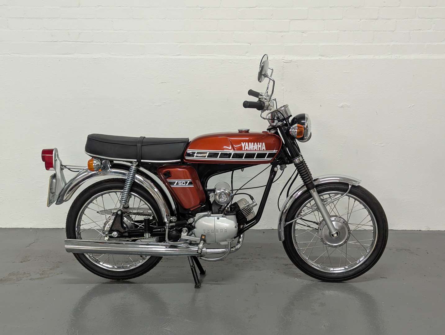 <p>1976 YAMAHA FS1E</p>