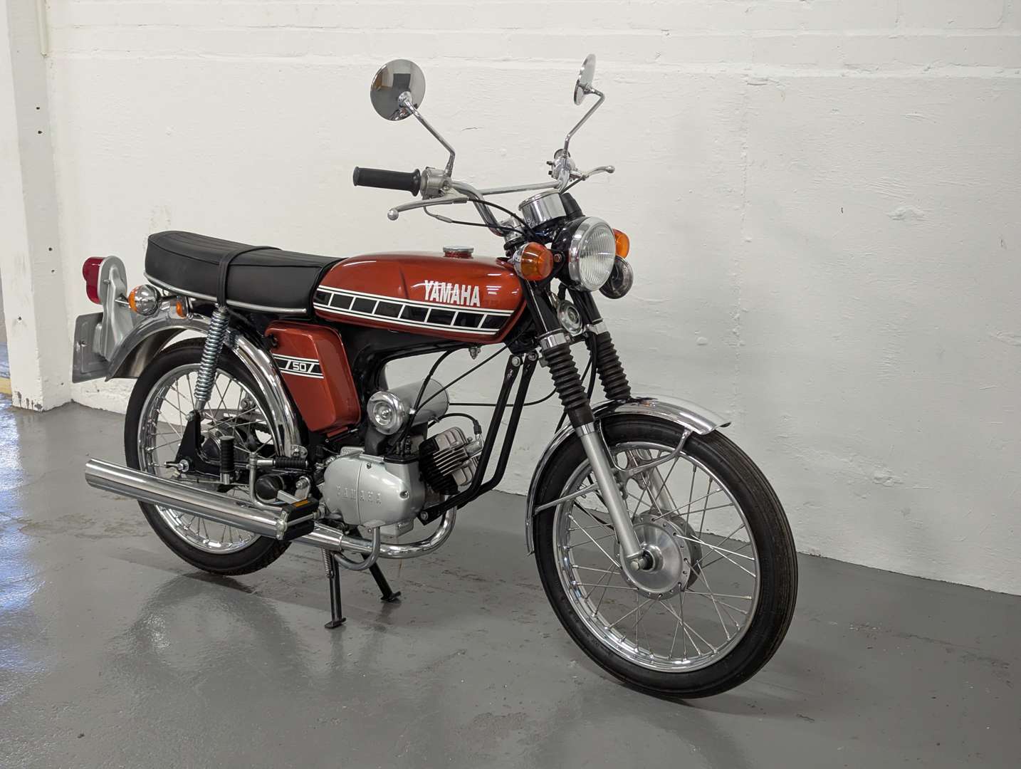 <p>1976 YAMAHA FS1E</p>