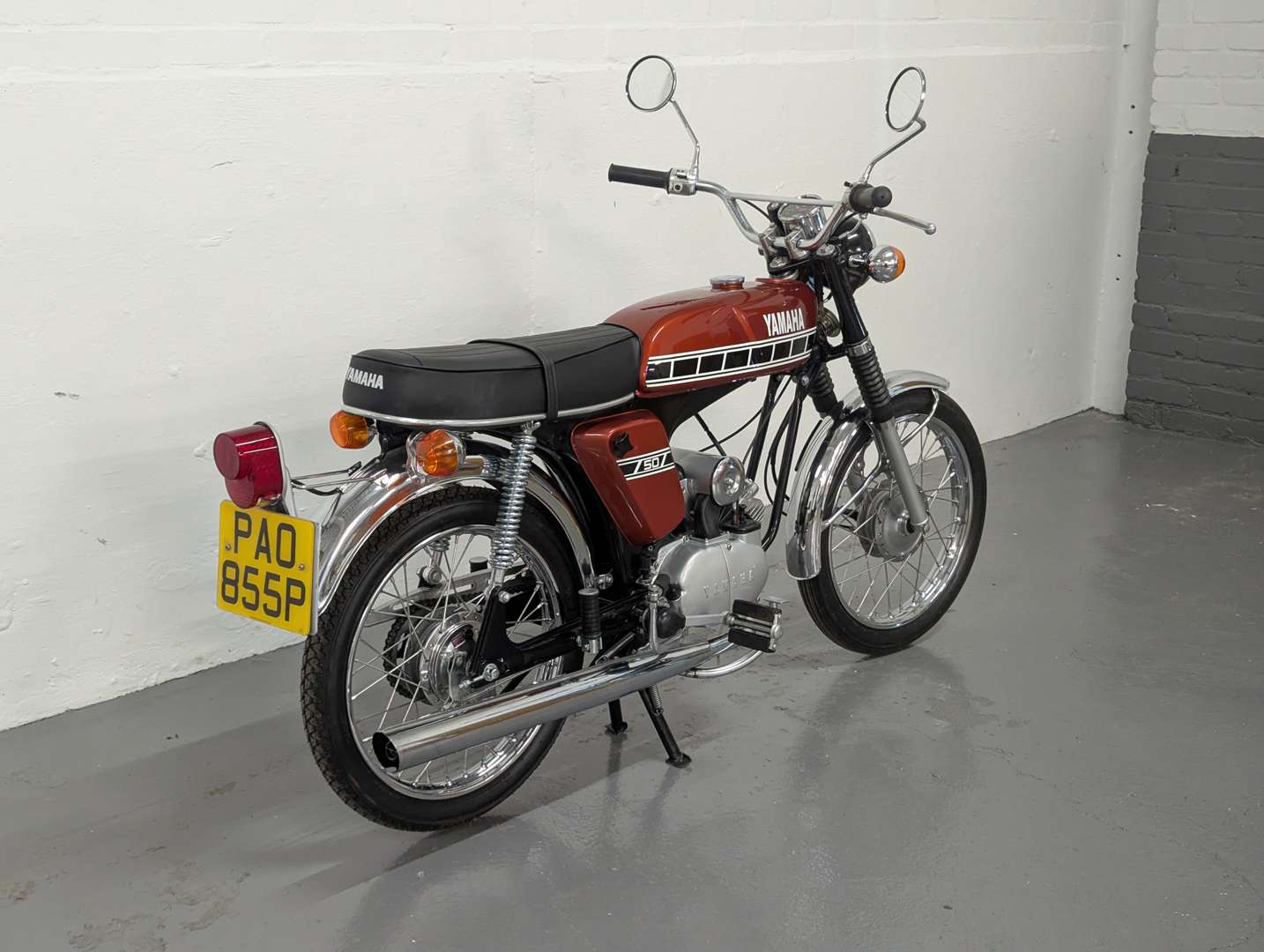 <p>1976 YAMAHA FS1E</p>