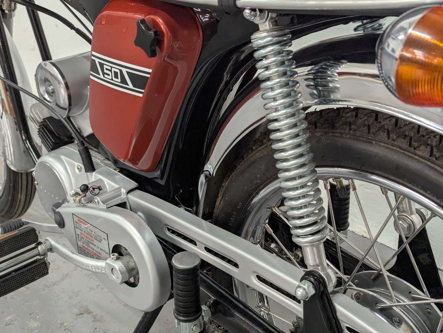 <p>1976 YAMAHA FS1E</p>