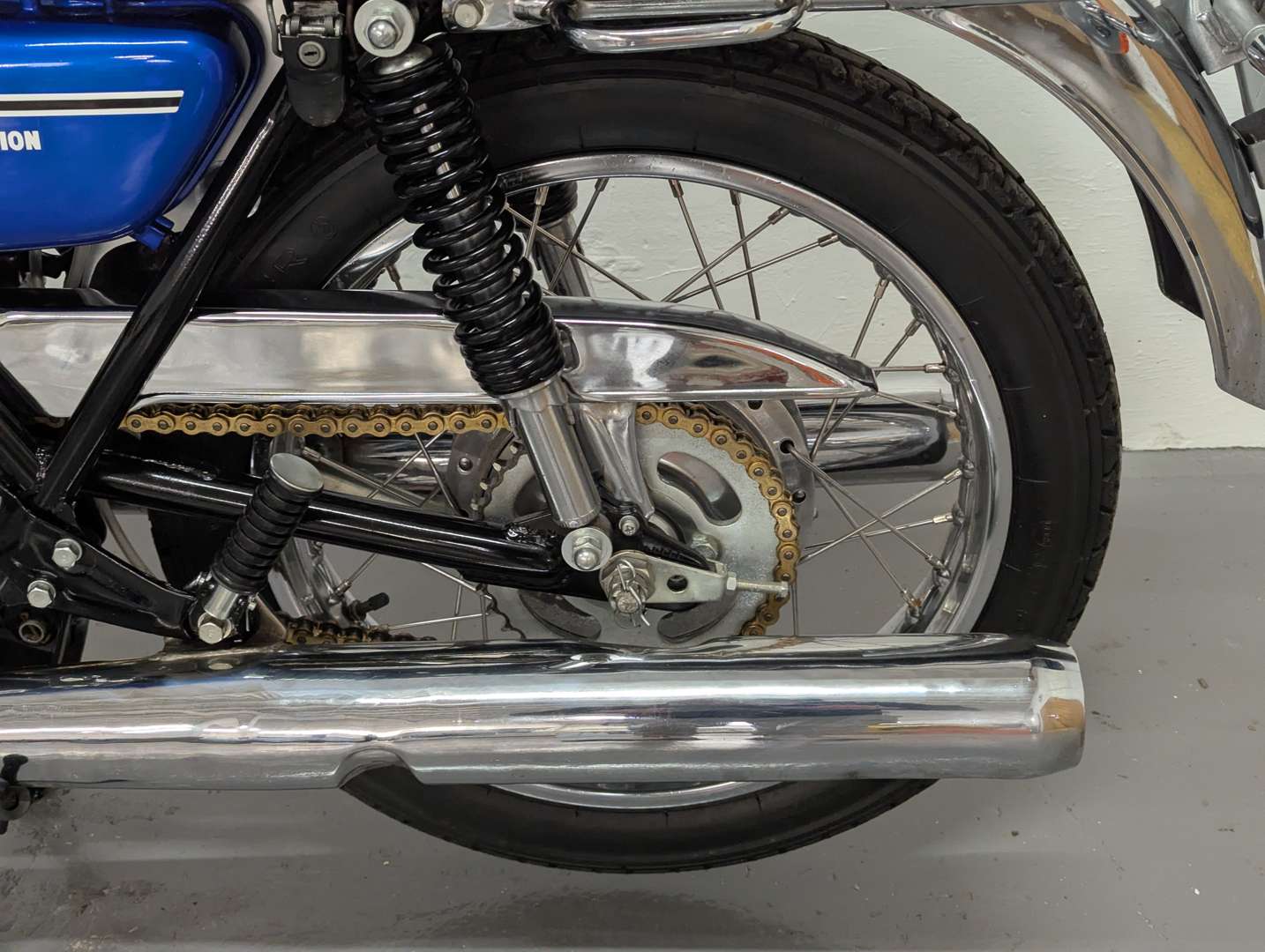 <p>1974 YAMAHA RD250</p>