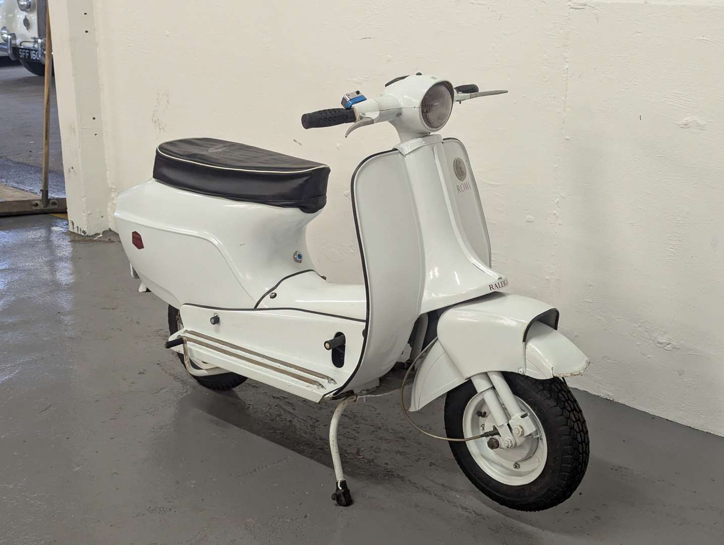 <p>1962 RALEIGH ROMA</p>