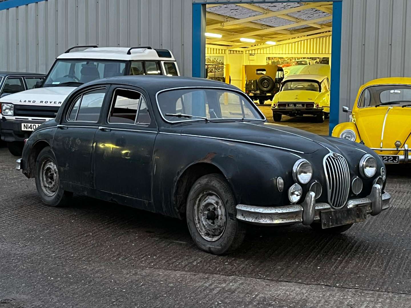 <p>1956 JAGUAR MKI</p>