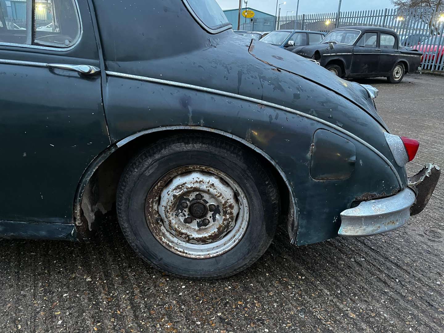 <p>1956 JAGUAR MKI</p>