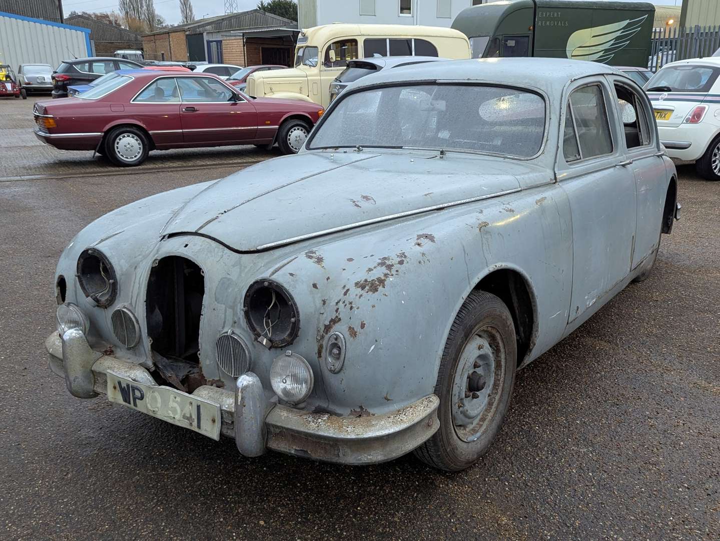 <p>1957 JAGUAR 240 MKI</p>