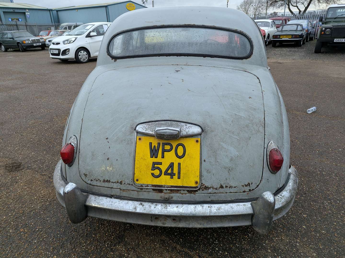 <p>1957 JAGUAR 240 MKI</p>