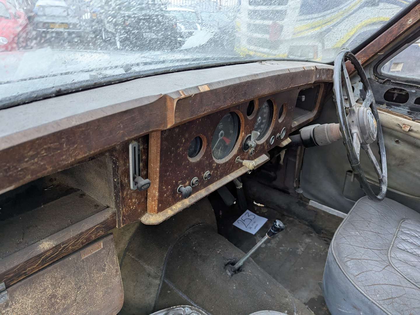 <p>1957 JAGUAR 240 MKI</p>