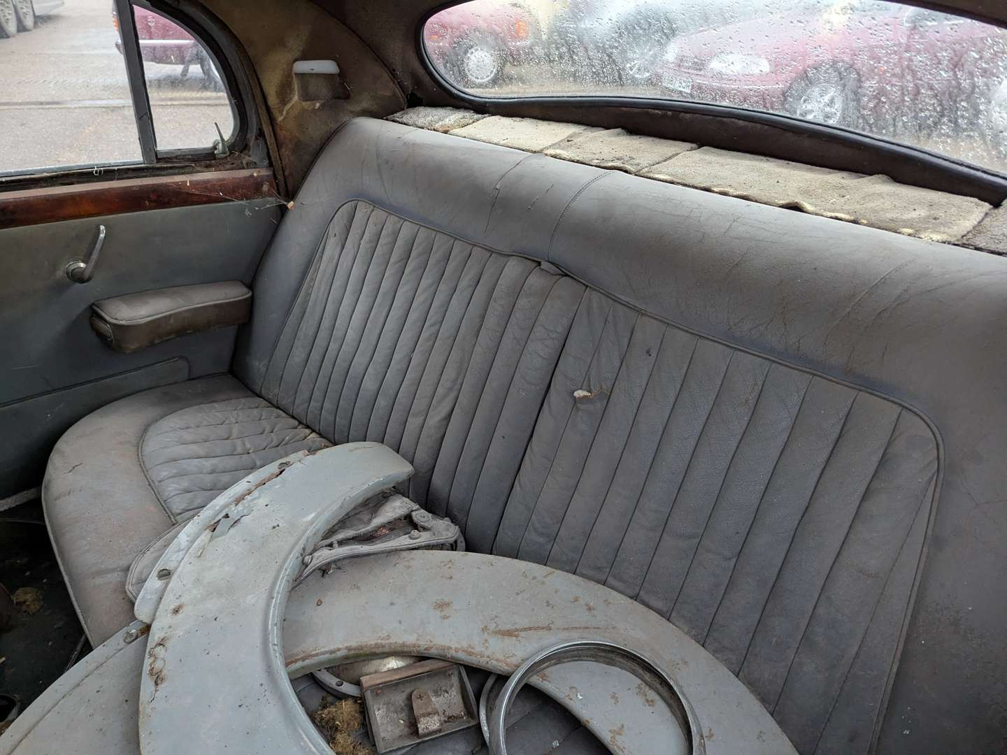 <p>1957 JAGUAR 240 MKI</p>