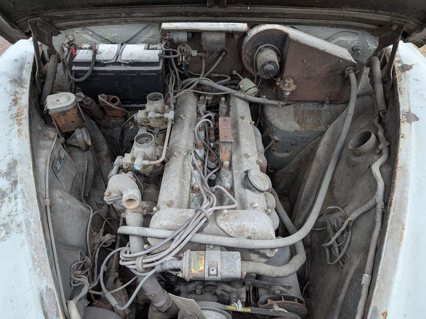 <p>1957 JAGUAR 240 MKI</p>