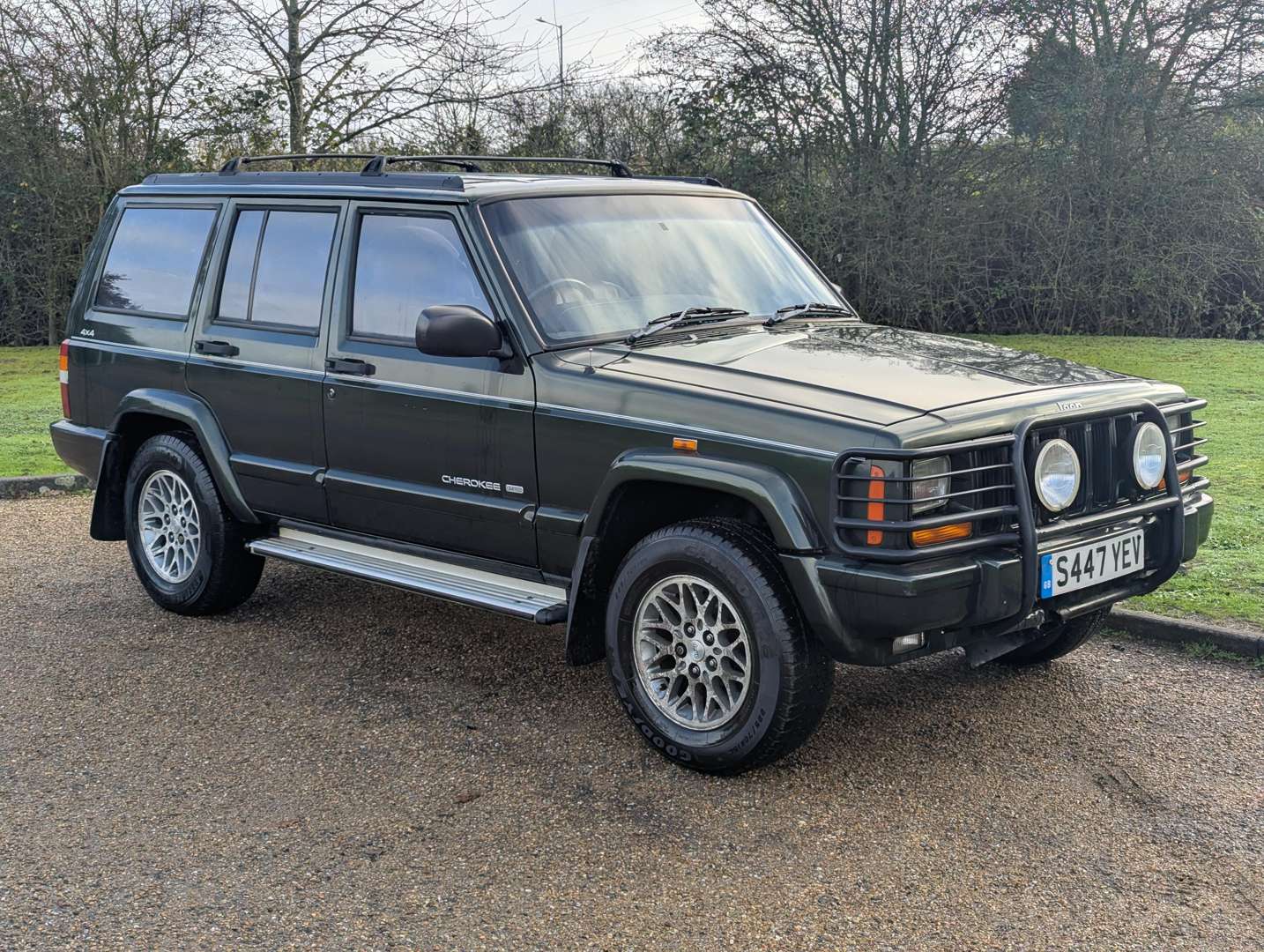 <p>1998 JEEP CHEROKEE 4.0 AUTO LIMITED</p>