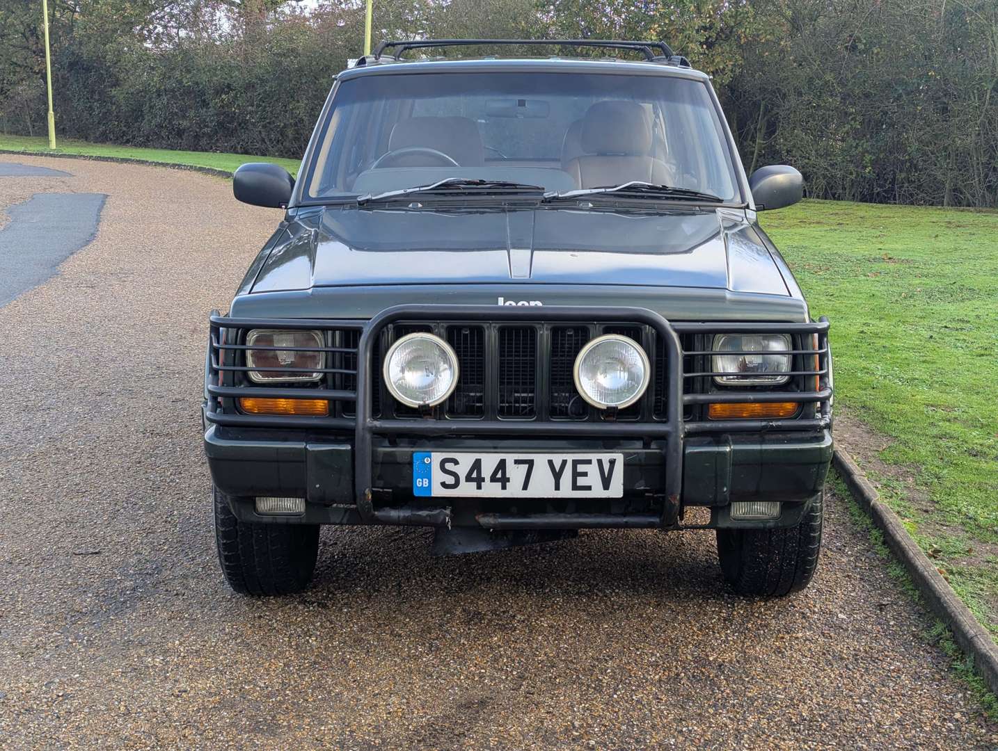 <p>1998 JEEP CHEROKEE 4.0 AUTO LIMITED</p>