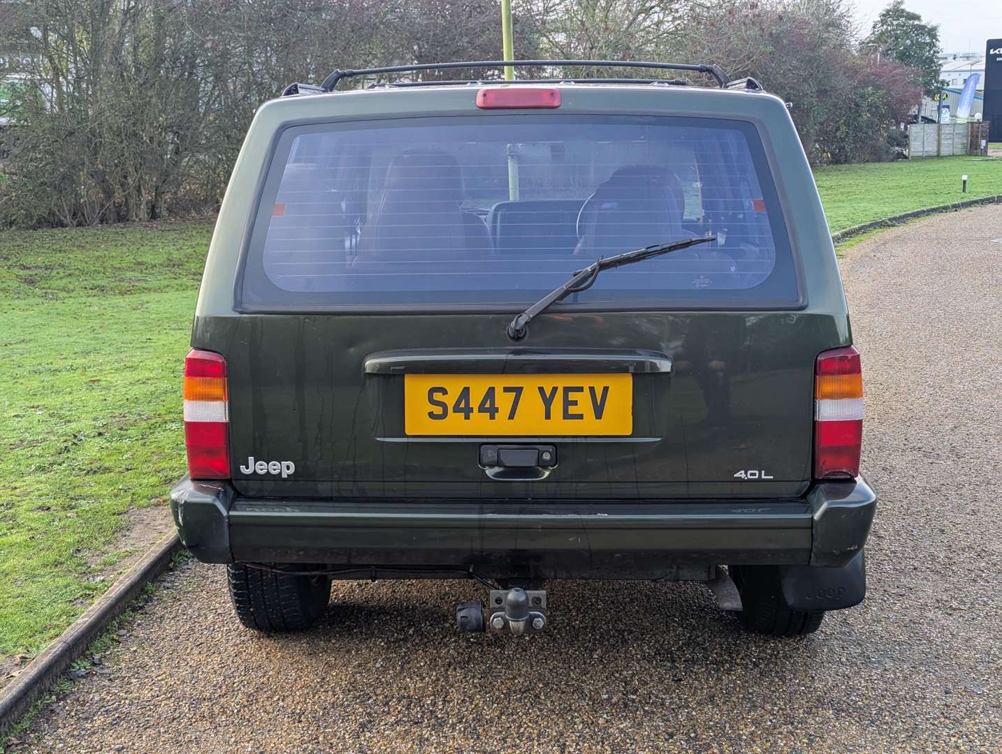 <p>1998 JEEP CHEROKEE 4.0 AUTO LIMITED</p>