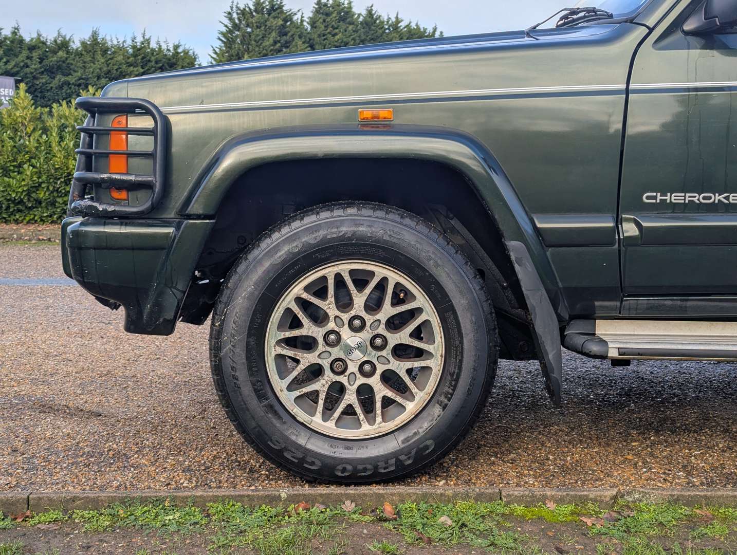 <p>1998 JEEP CHEROKEE 4.0 AUTO LIMITED</p>