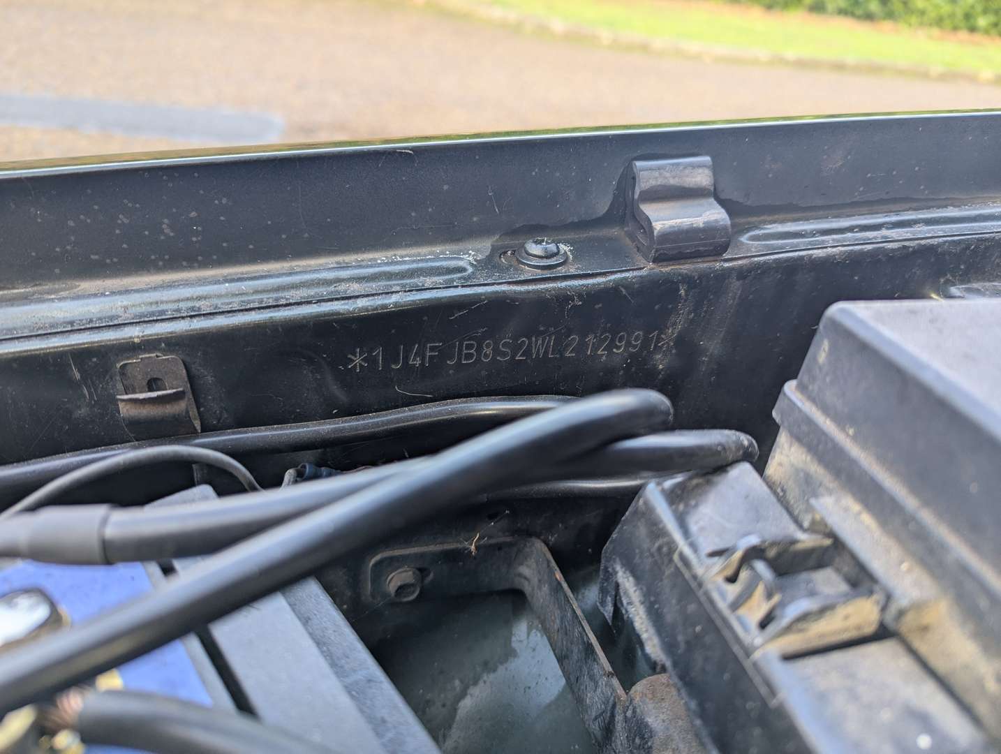 <p>1998 JEEP CHEROKEE 4.0 AUTO LIMITED</p>