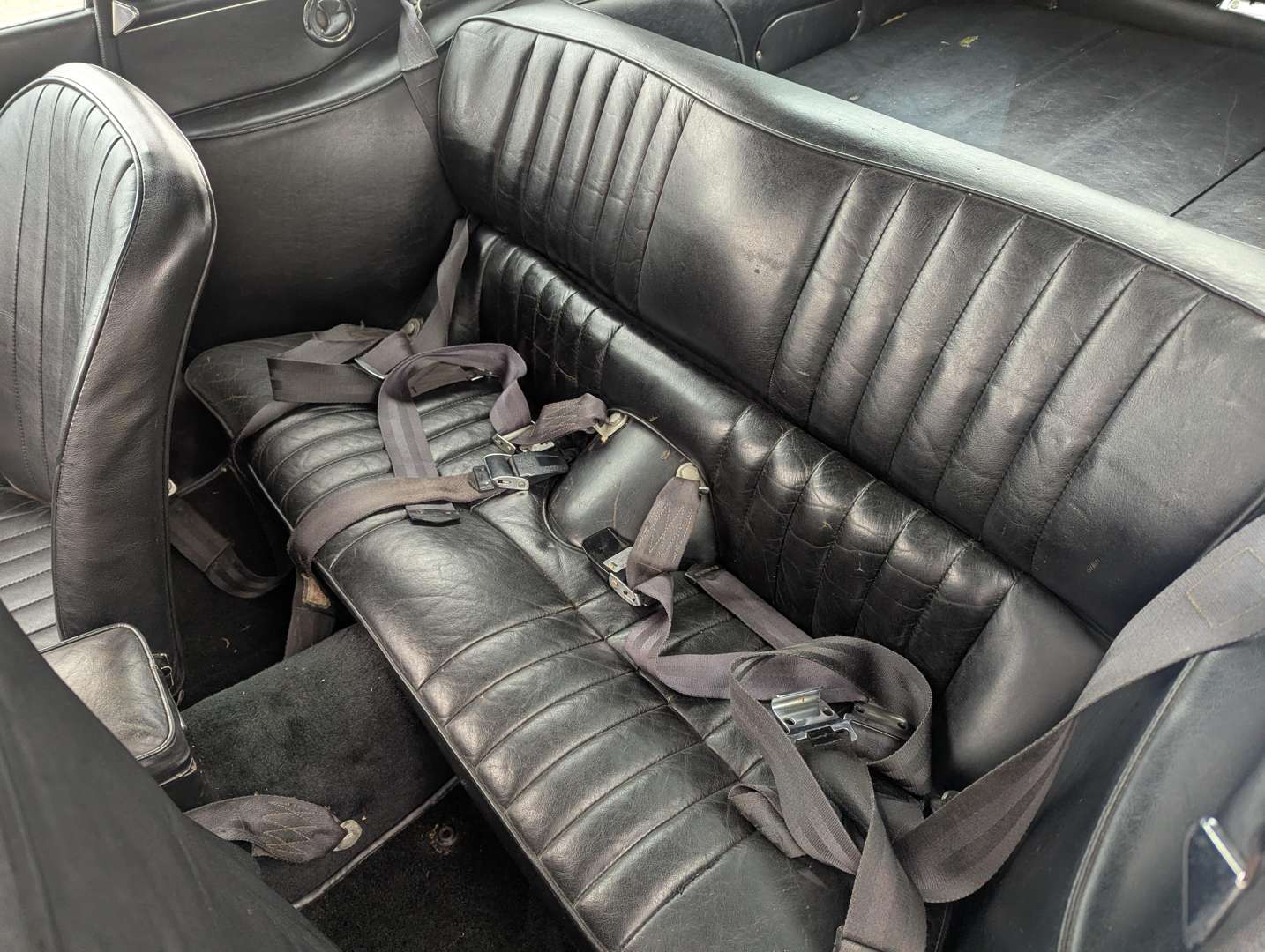 <p>1968 JAGUAR E-TYPE SERIES I 2+2 LHD</p>