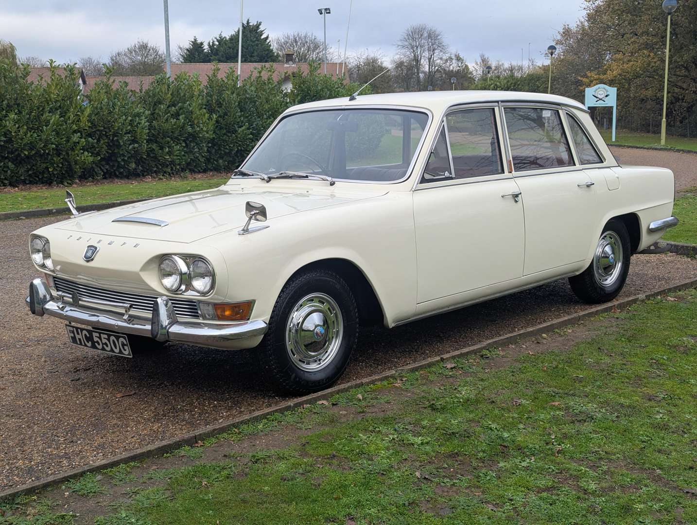 <p>1968 TRIUMPH 2000 AUTO</p>