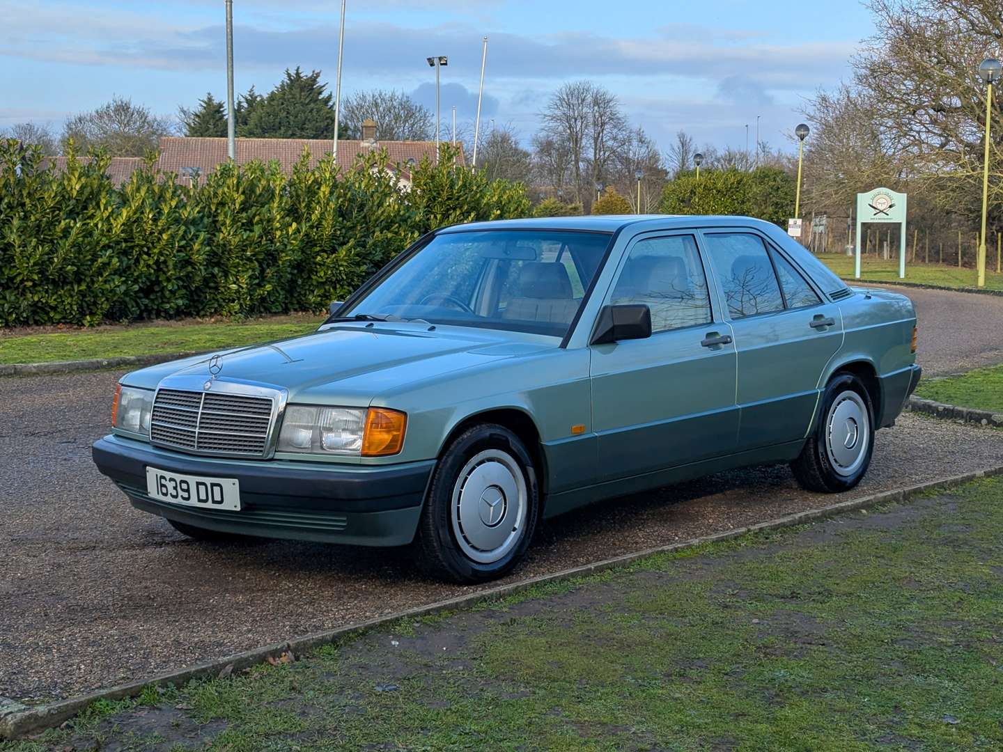 <p>1989 MERCEDES 190E AUTO&nbsp;</p>