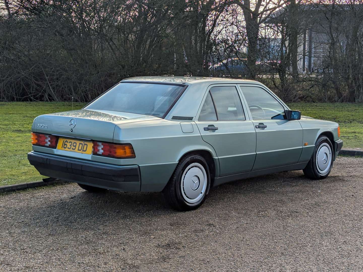 <p>1989 MERCEDES 190E AUTO&nbsp;</p>