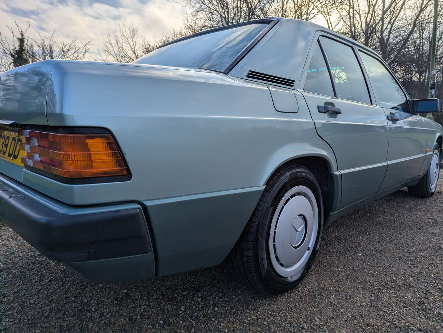 <p>1989 MERCEDES 190E AUTO&nbsp;</p>
