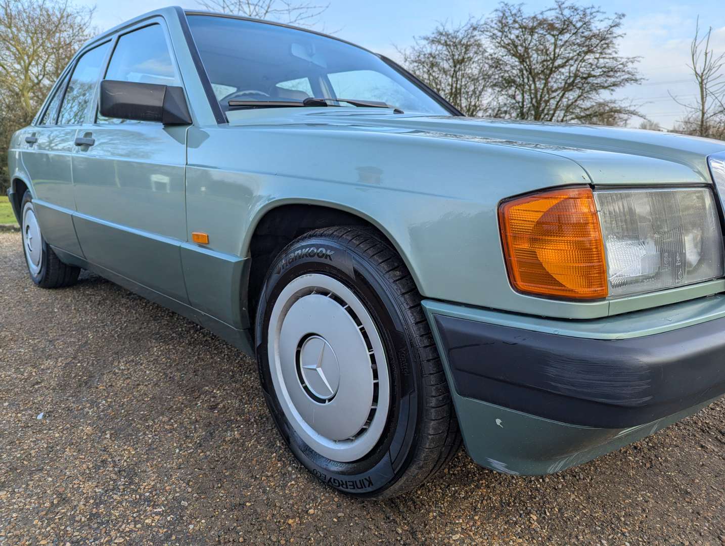 <p>1989 MERCEDES 190E AUTO&nbsp;</p>