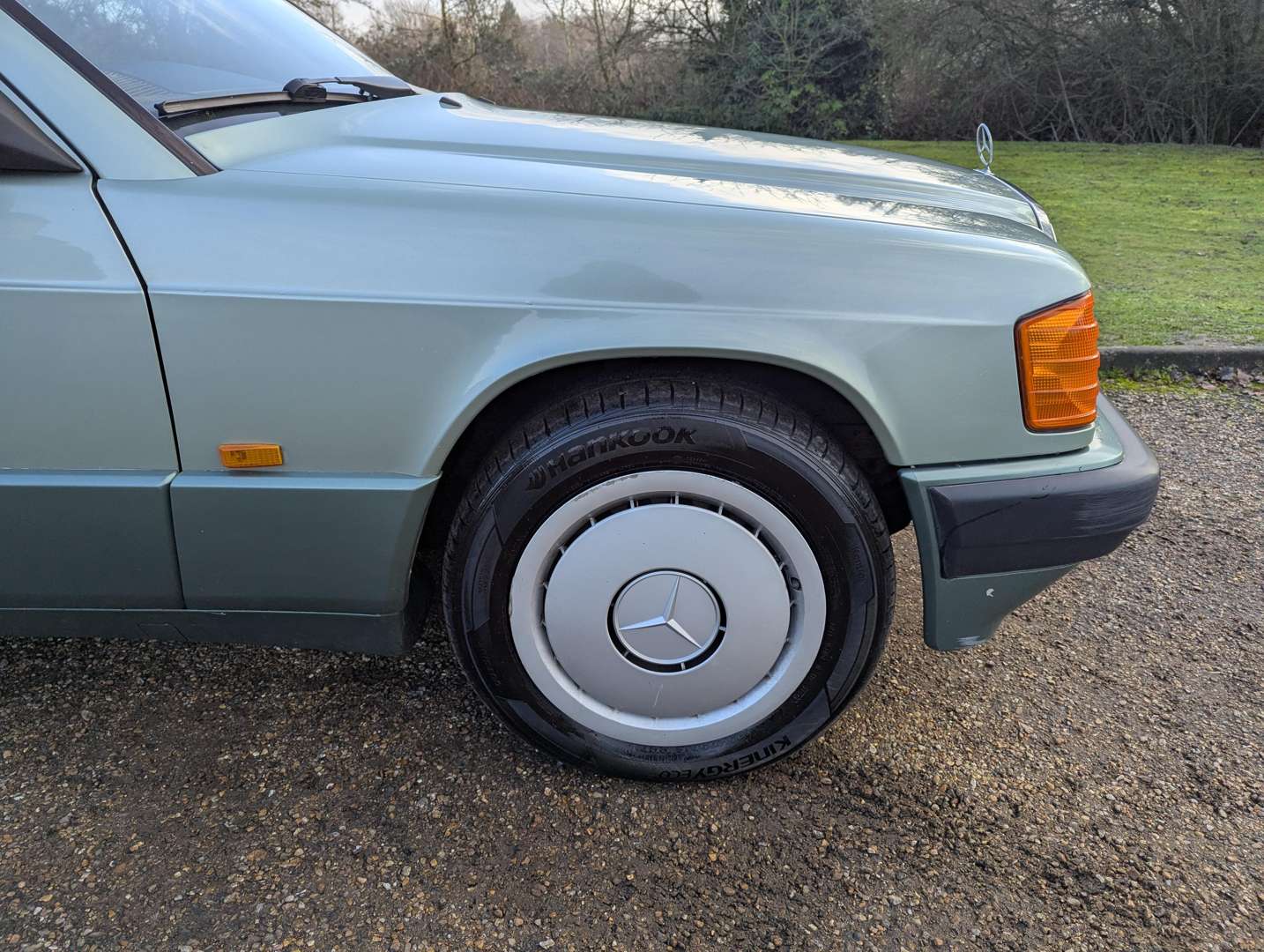 <p>1989 MERCEDES 190E AUTO&nbsp;</p>