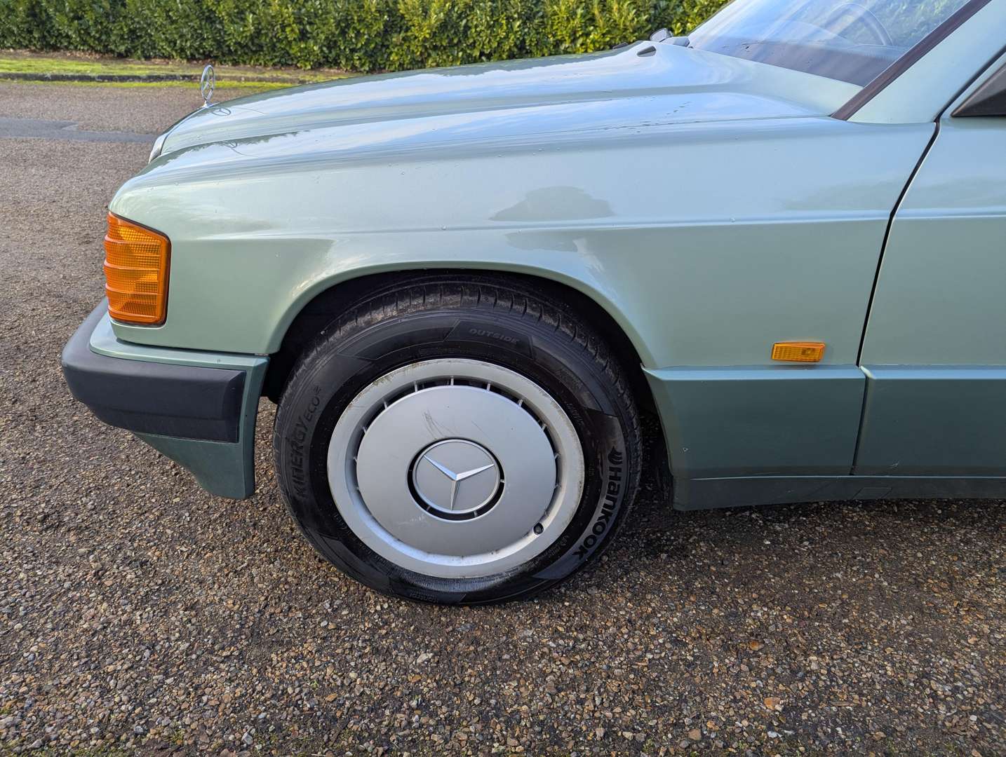 <p>1989 MERCEDES 190E AUTO&nbsp;</p>