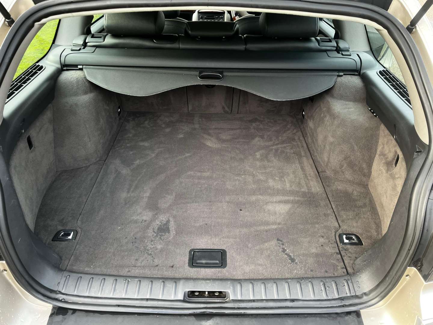 <p>2002 ROVER 75 2.5 CONNOISSEUR TOURER</p>